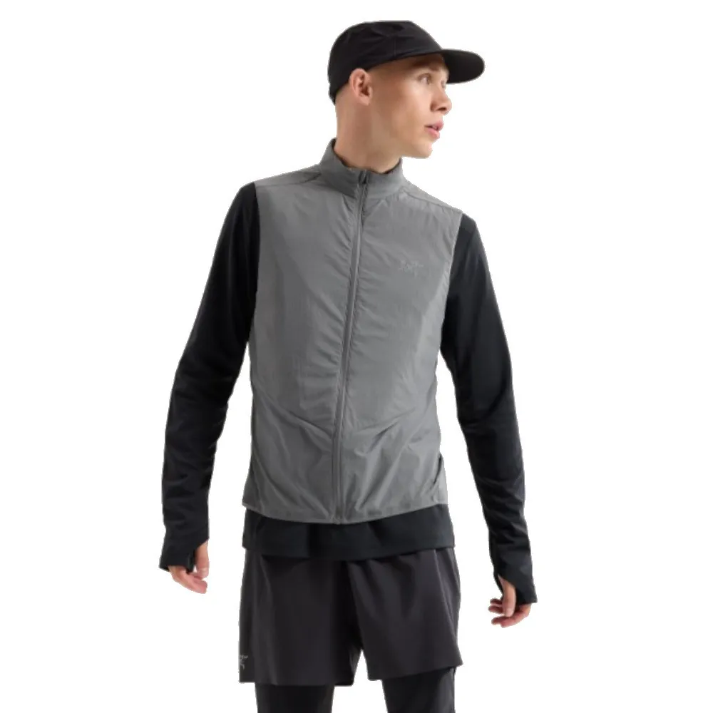 ARC'TERYX  |Street Style Plain Logo Outdoor Vests & Gillets