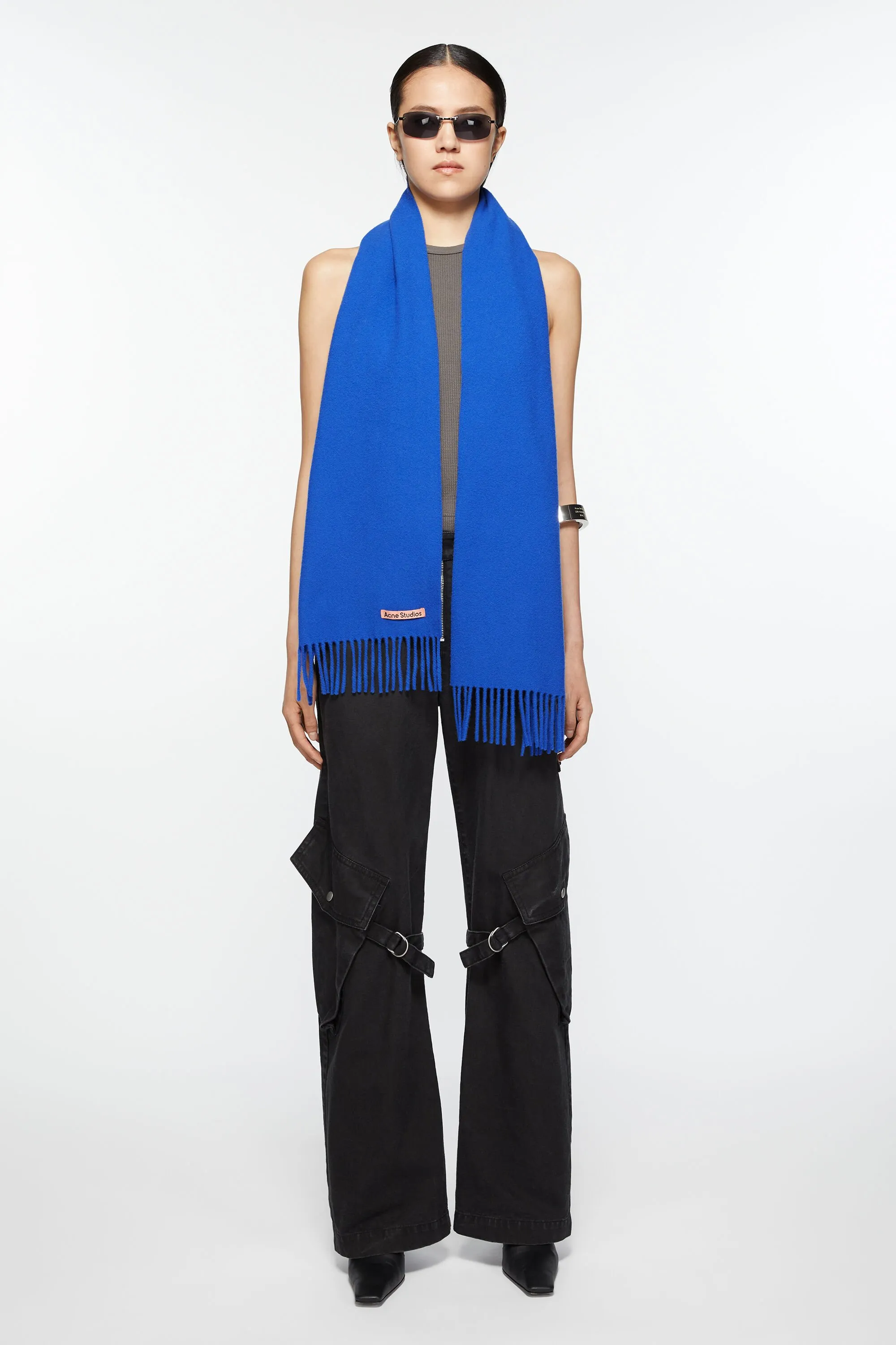 Fringe wool scarf - skinny