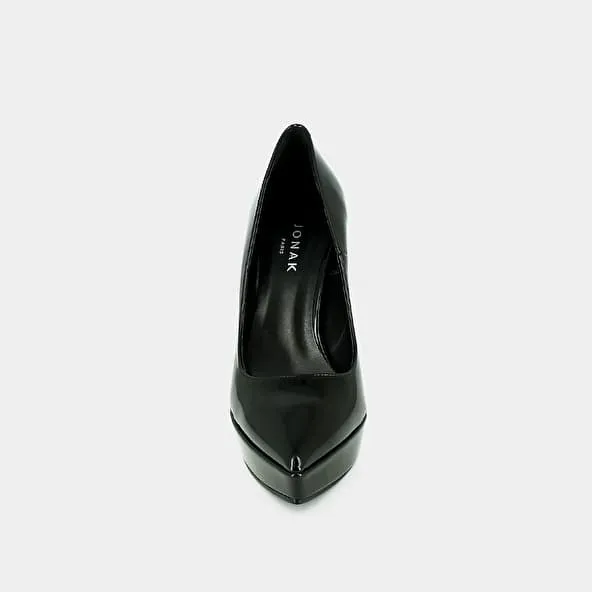 Heeled shoes in black vegan material