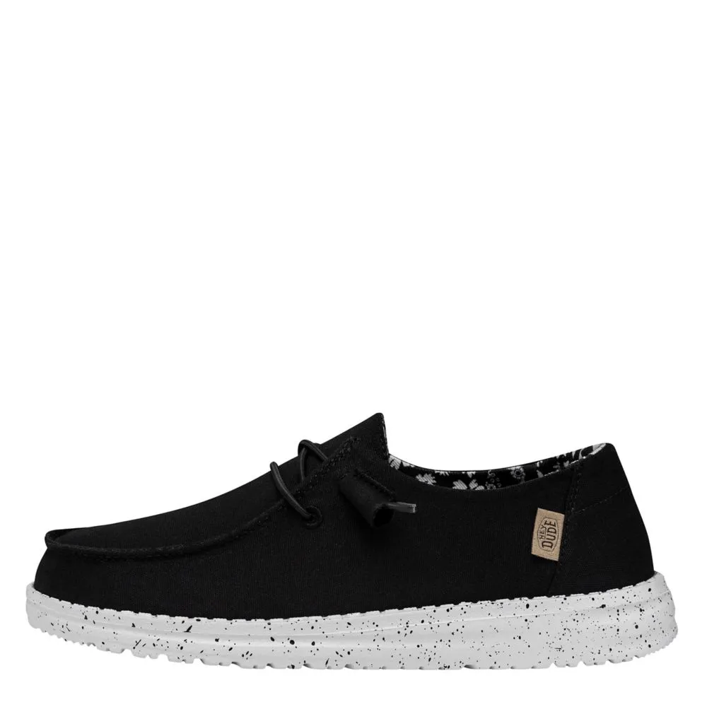 HEYDUDE  WOMENS WENDY SLIP ON SNEAKER