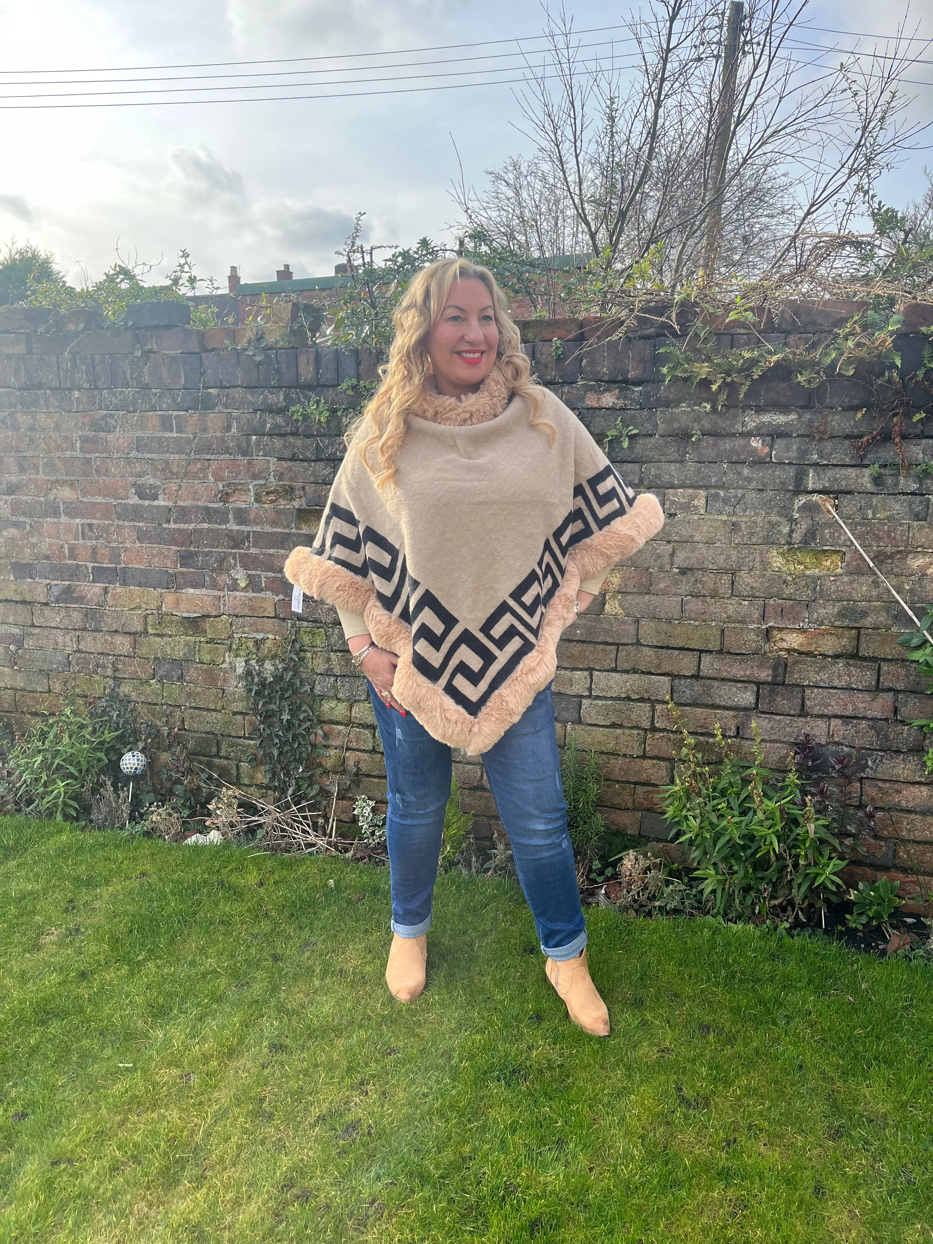 ILSA Inspired Fur Trim Poncho