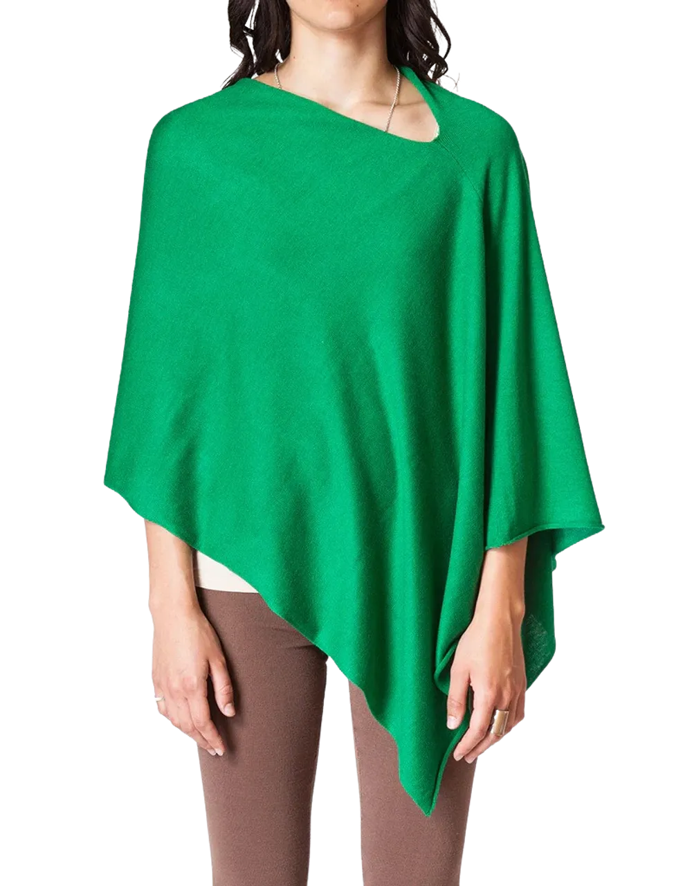 Kerisma Eden Poncho, Kelly Green