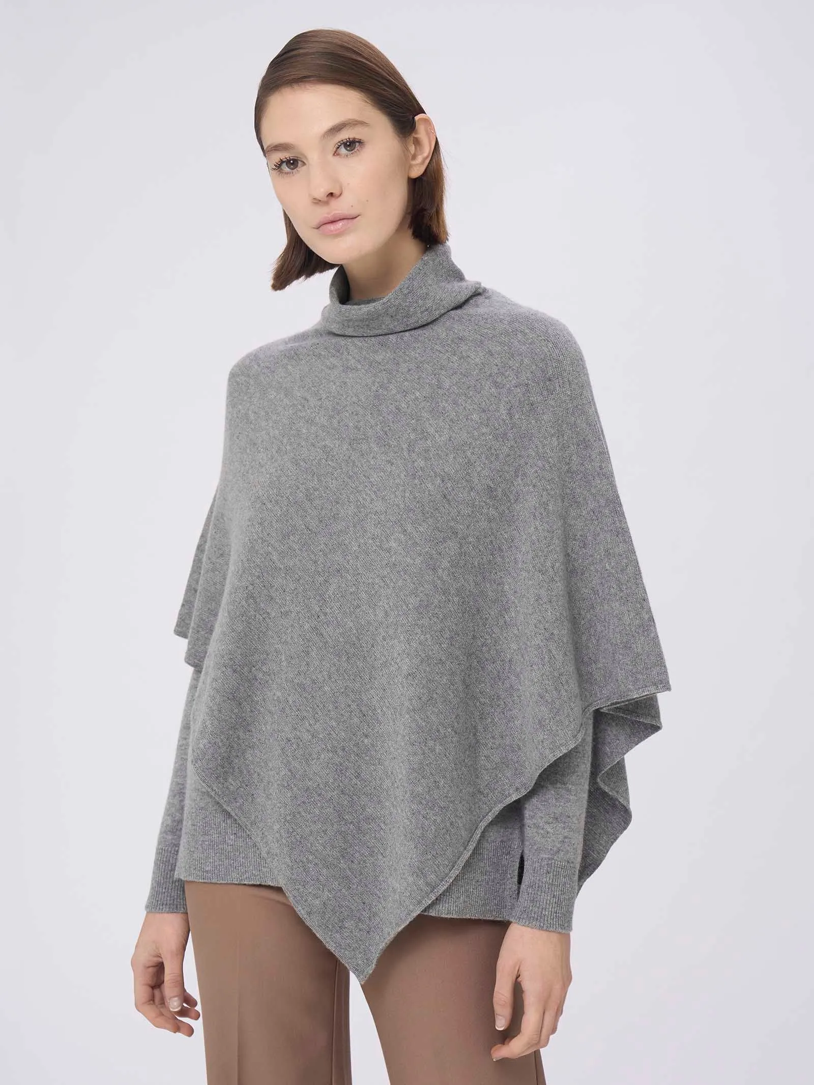 Poncho in filato Cashmerino - Avorio