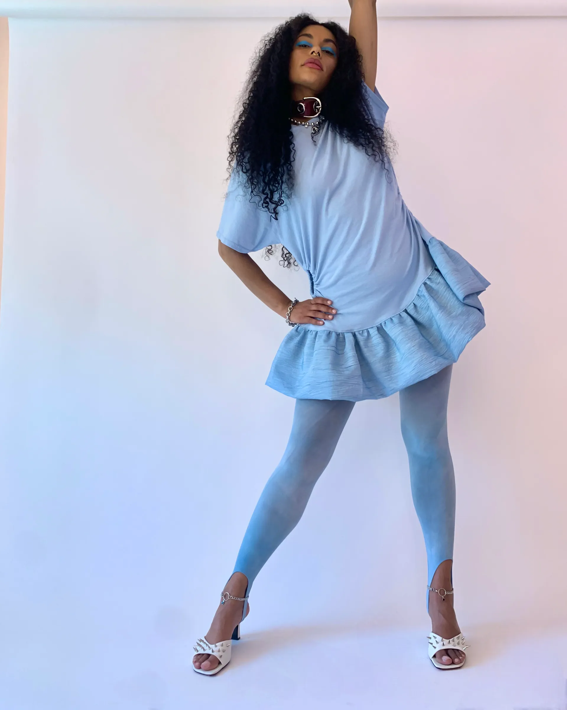 Soft denim blue recycled chalk tights