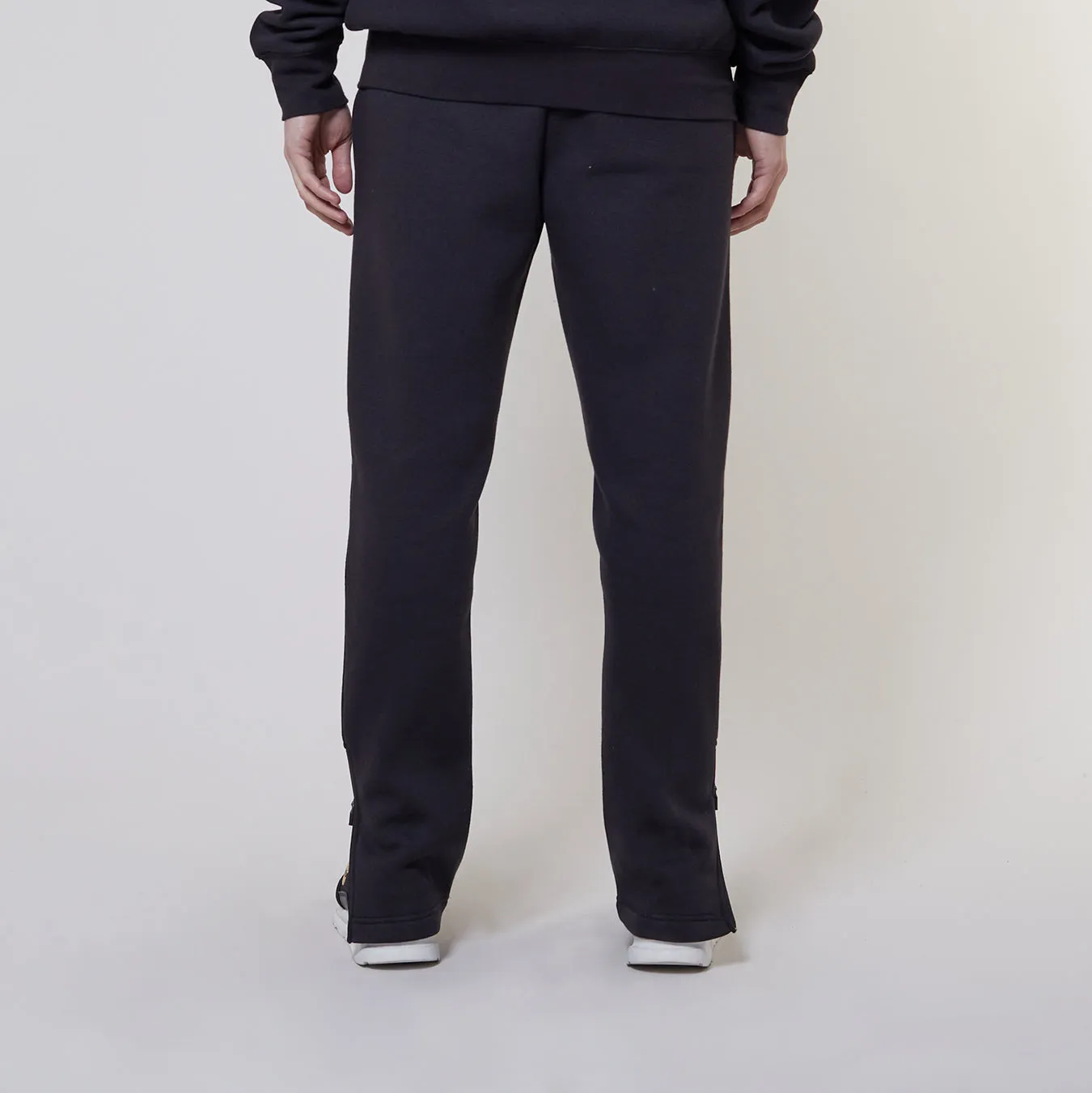 STANDARD JOGGER - BLACK